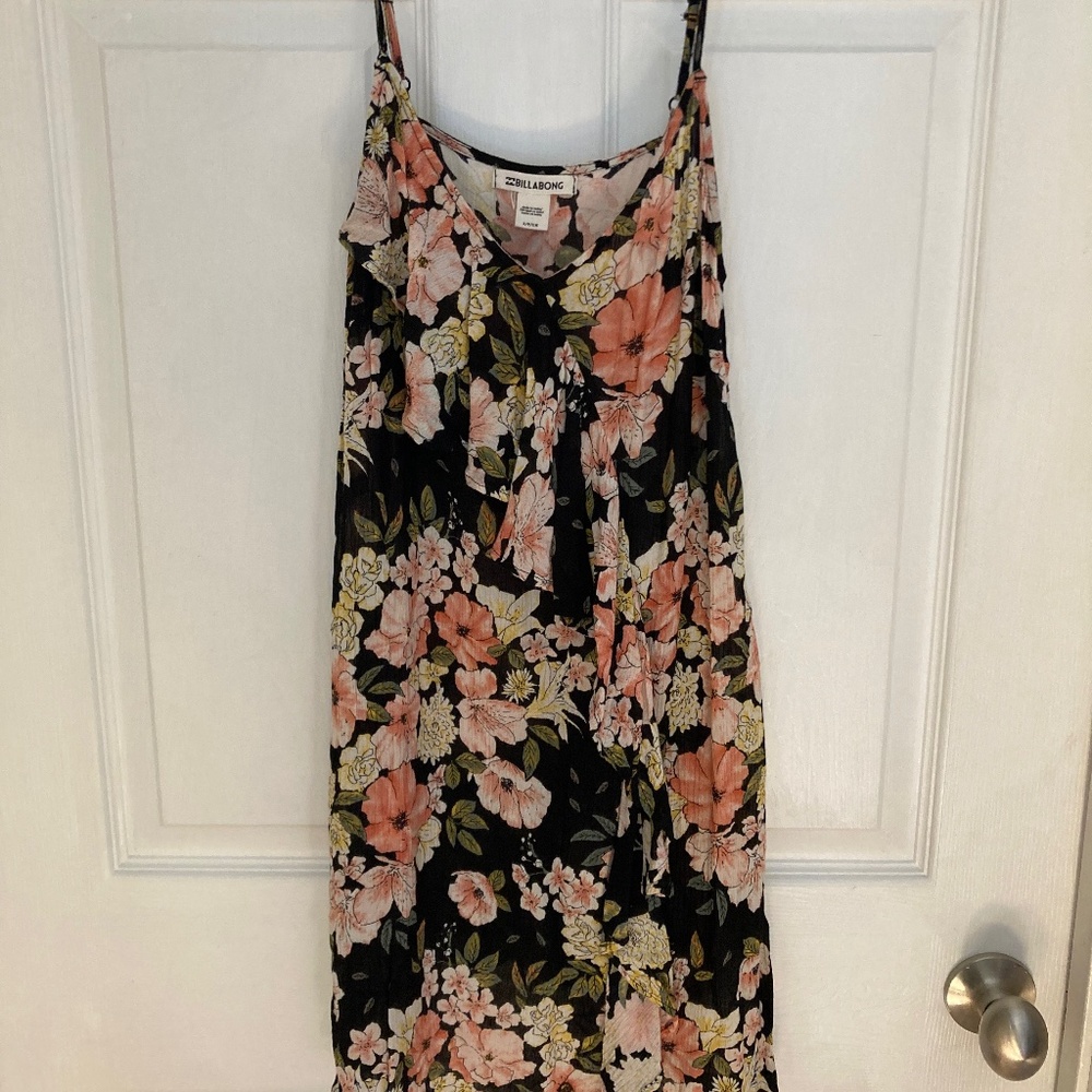 Billabong Floral Mini Dress Pink & Black Ruffle Detail Small